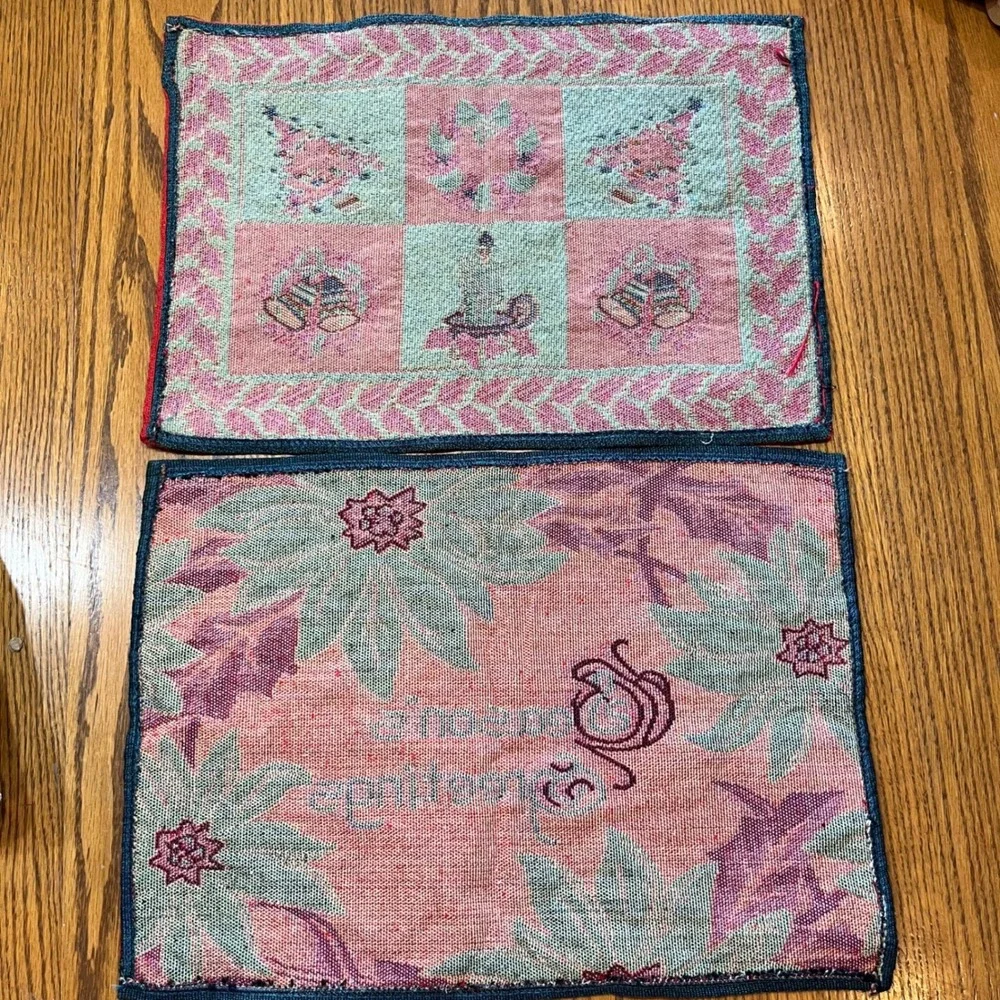Christmas Tapestry Placemats‎ Holiday Decor Poinsettia Candle Bells Tree Wreath
